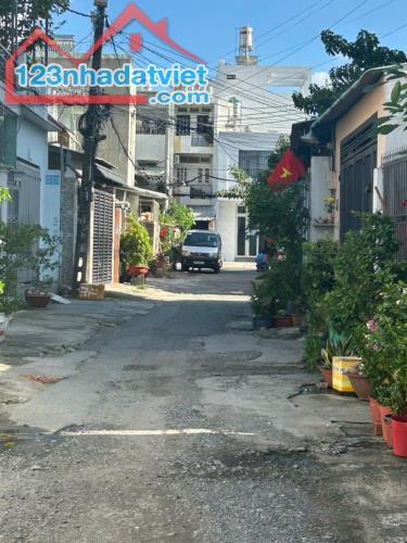 Cần bán Nhà siêu đẹp, DT: 9,7m x 19m – TRƯỜNG CHINH, Q12, HXH, Chỉ 6.x tỷ
