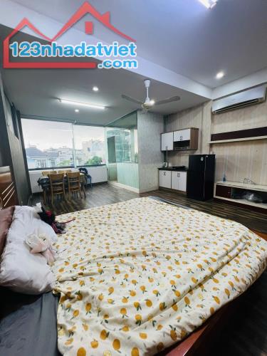 Chính chủ cho thuê penthouse 40m2 view cực chill full nội thất - 3