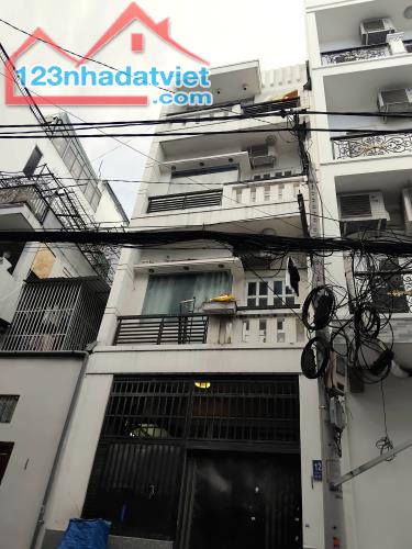 Đ. Hoàng Hoa Thám, lối vào nhà ga T3, 54m², 4 tầng, ST
