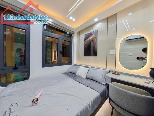 NHÀ QUẬN 3 - VỊ TRÍ ĐẸP, HẺM 4M THÔNG - 3PN, SỔ HỒNG RIÊNG - CHỈ 5.7 TỶ - 1