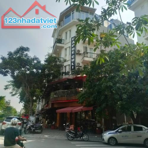 BÁN NHÀ PHÂN LÔ NGHĨA ĐÔ, LÔ GÓC VIEW ĐẮC ĐỊA, VỈA HÈ ÔTÔ TRÁNH, KD, HƠN 20 TỶ