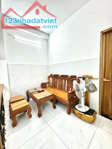 NHÀ ĐẸP LÊ VĂN VIỆT HIỆP PHÚ Q9 - 69m2 - 5PN -XE HƠI TỚI NHÀ-NHỈNH 6TI - 1