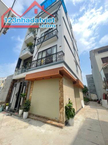 NHÀ ĐẸP - GIÁ TỐT - Vị Trí Đắc Địa Tại Phố Ngô Xuân Quảng, Huyện Gia Lâm, Thành phố Hà Nội