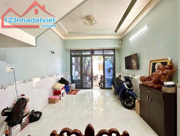 BÁN NHÀ MỚI ĐẸP TÂN BÌNH – SÂN RỘNG BAO LA – KD ONLINE SIÊU TIỆN – GIÁ CHỈ 5.X TỶ!!! Nhà