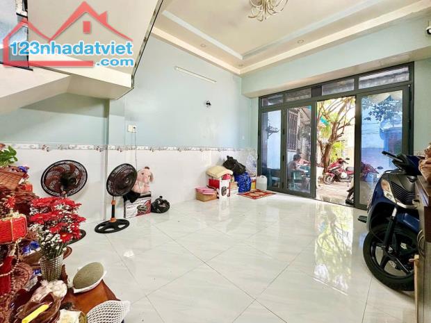 BÁN NHÀ MỚI ĐẸP TÂN BÌNH – SÂN RỘNG BAO LA – KD ONLINE SIÊU TIỆN – GIÁ CHỈ 5.X TỶ!!! Nhà - 3