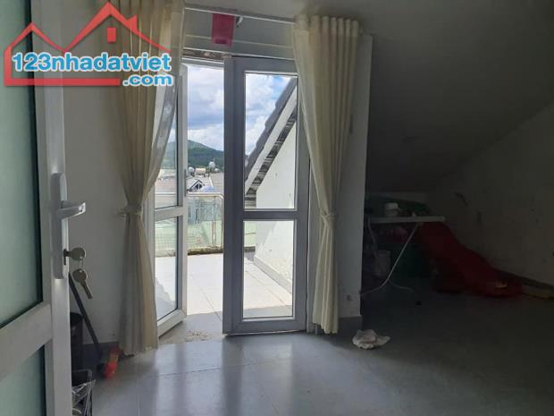 Cần Bán Gấp Nhà 3 tầng giá tốt KQH Trần Anh Tông, Đà Lạt 72m2 giá chỉ 6.5 tỷ - 1