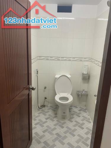 Bán nhà HXT 54M2 Đ/số 6.BHHB.Bình Tân.4 tầng. 4x13.5 - 4