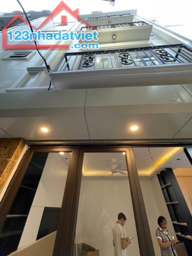 NHÀ ĐẸP DÂN XÂY-NGÕ THÔNG SẠCH SẼ-GẦN PHỐ-DÒNG TIỀN, MỖ LAO 6.99 tỷ.