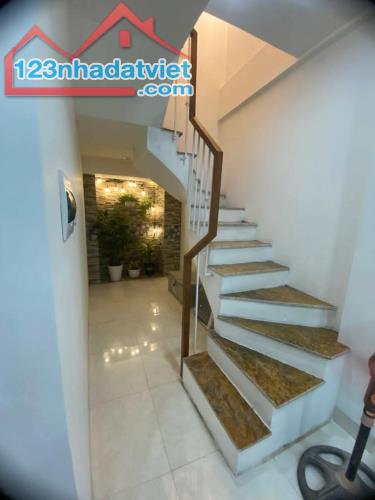 +bán nhà nghọc hà ba đình 7 tâng thang máy 31m2 giá trị 8 đông - 1