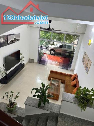 BÁN NHÀ 5 TẦNG, MẶT TIỀN LÊ THƯỚC, SÁT HỒ NGHINH. LH - 0905233234 - 1
