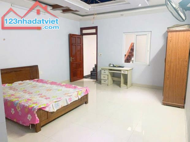 BÁN NHÀ 5 TẦNG, MẶT TIỀN LÊ THƯỚC, SÁT HỒ NGHINH. LH - 0905233234 - 2