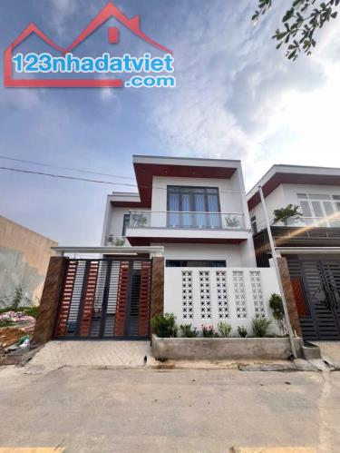 BIỆT THỰ MINI NGHỈ DƯỠNG SÁT BIÊN HOÀ SỔ HỒNG RIÊNG CHỈ 600TR SỞ HỮU NGAY