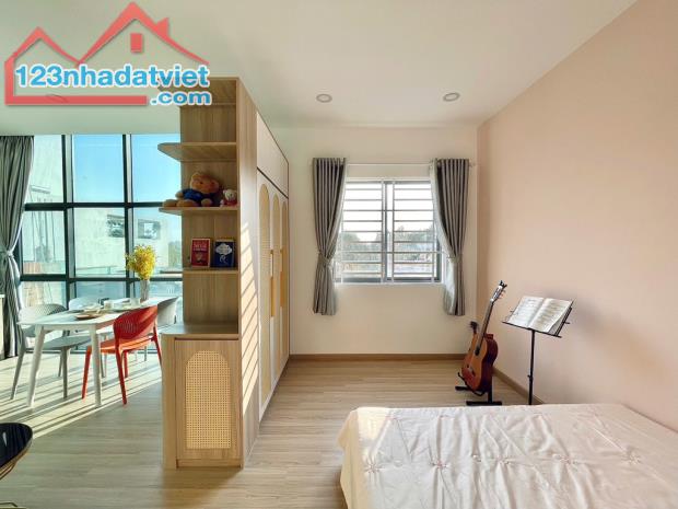 BÁN NHÀ - 137M2 - 5 TẦNG - TÂN BÌNH - GẦN SÂN BAY - DÒNG TIỀN 90 TRIỆU - CHỈ 18.8 TỈ - 4