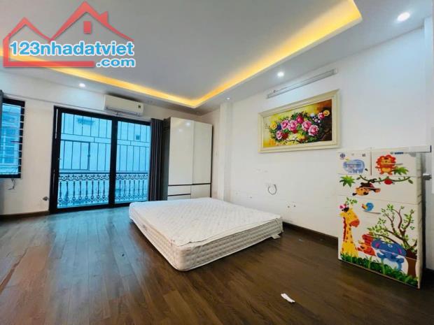 BÁN NHÀ HOÀNG MAI, TẶNG FULL NỘI THẤT, Ô TÔ ĐỖ CỔNG, 50M2 GIÁ CHỈ 9 TỶ - 2