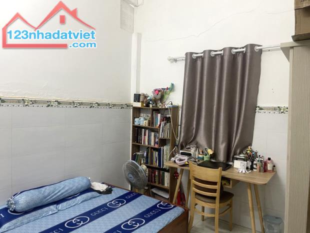 Cần Bán Gấp Nhà Cấp 4 2PN 60m2 Nở Hậu Gần Chợ Hiệp Bình Hiệp Bình Chánh, Thủ Đức Chỉ 2,75