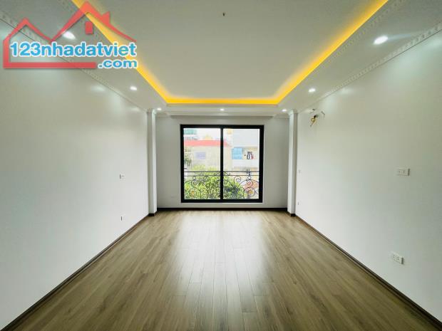 Cực phẩm! Nhà xây mới 40m2x6T thang máy - PCCC chuẩn - 1 nhà ra phố Đông Quan, Cầu Giấy. - 2