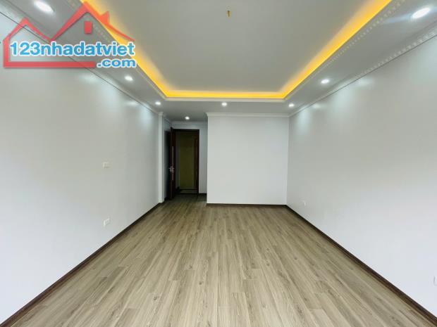 Cực phẩm! Nhà xây mới 40m2x6T thang máy - PCCC chuẩn - 1 nhà ra phố Đông Quan, Cầu Giấy. - 3