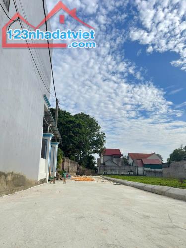 DT 73,7m thanh bình  CM bám QL6 đường 2 ô tô tránh nhau giá nhỉnh 2 tỷ - 1