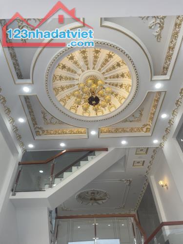 Bán nhà 1 Trệt 3 Lầu và 1 Lửng P.Tam Hòa cũ,gần BVĐK Đồng Nai - 2
