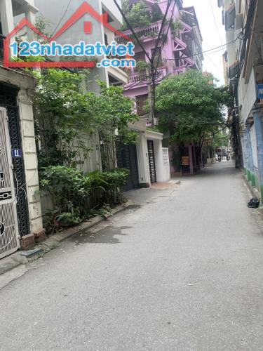 PHÂN LÔ Trần Quốc Hoàn nhà đẹp 45m2*5T, mt 4m kinh doanh, GARA, 2 thoáng 18 tỷ hơn