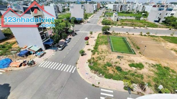 CHÍNH CHỦ CẦN BÁN LÔ ĐẤT ĐẸP - GIÁ 4,35 TỶ– LÔ GÓC 2 MẶT TIỀN – PHT9, DĨ AN – HCM