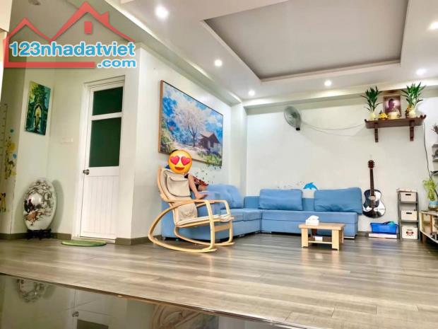 Bán Gấp Chung Cư CT2B Thạch Bàn, Long Biên 110m2, giá 5,5 tỷ (Lô Góc) - 1