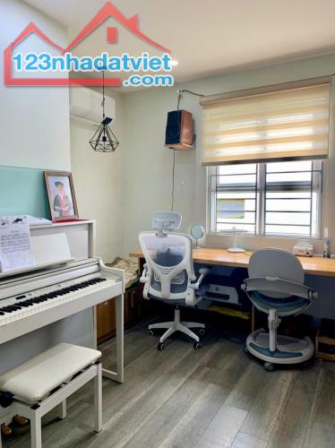 Bán Gấp Chung Cư CT2B Thạch Bàn, Long Biên 110m2, giá 5,5 tỷ (Lô Góc) - 4