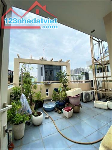 HƠN 6 TỶ NHÀ HẺM XE HƠI QUẬN 3 - GẦN MT NGUYỄN ĐÌNH CHIỂU - 35M2 5 TẦNG 5PN - ĐA CÔNG NĂNG - 4