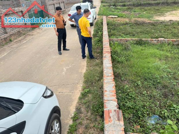 Bán đất Minh Trí, Sóc Sơn, HN. Đường thông, oto đỗ. DT 110m, giá 2,4 tỷ. - 2