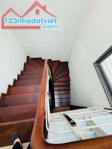 BÁN NHÀ GẦN PHỐ PHÁO ĐÀI LÁNG – ĐỐNG ĐA, 4 TẦNG x 43M2, RẤT GẦN MẶT PHỐ ĐƯỜNG Ô TÔ THÔNG. - 4