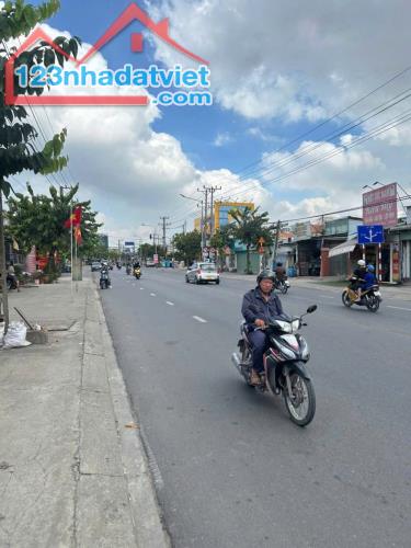 Bán Gấp Đất Mặt Tiền Kinh Doanh 5x20m Đường DT743B Dĩ An
