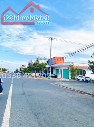 Bán nhanh lô view sông Thu Bồn phong thủy tốt ven Phố cổ/Giá chính chủ