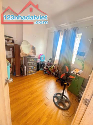 Bán căn góc 3 phòng ngủ tầng 4 – tòa HH02B KĐT Thanh Hà, đã có đủ nội thất - 2