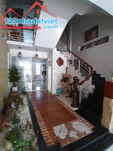 ► Nhà MT Nguyễn Phước Tần đường 15m gần Lê Đại Hành, 101m2, 3 mê cực xịn sò, 8.x tỷ - 1