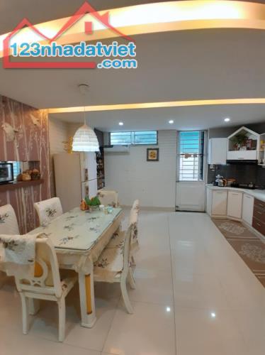 ► Nhà MT Nguyễn Phước Tần đường 15m gần Lê Đại Hành, 101m2, 3 mê cực xịn sò, 8.x tỷ - 4