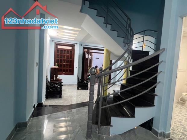 Nhà đẹp Bình Hưng Hòa, gần Aeon Tân Phú, Hẻm xe tải KD 2 Tầng 5,4x12m chỉ 5 tỷ TL - 3