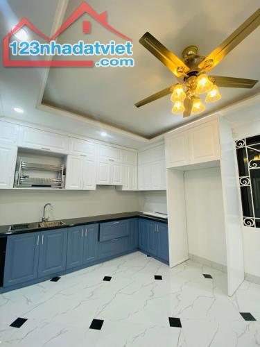 NHÀ 61M2*5T PHAN ĐÌNH GIÓT, NGÕ Ô TÔ, THANG MÁY 15,5 TỶ - 3