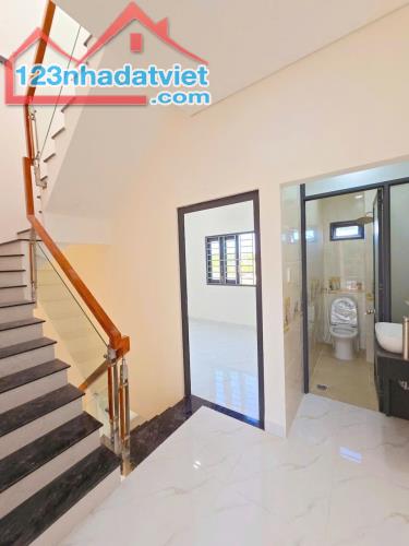 🚗 Gấp bán nhà 3 tầng, Hẻm xe hơi ngay chợ Long Trường, Gần VinHomes. Hoàn công chuẩn. - 3