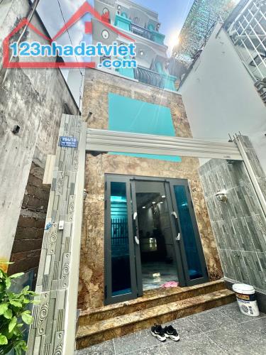 Nhà xây mới 4 tầng 3.6x10m nở hậu 6m, 294/10 Bùi Đình Túy 6.5 tỷ