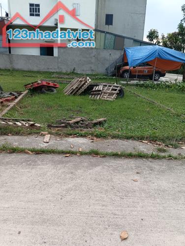 Bán - Đất -Bìa Làng - Xã Quang Tiến (Sóc Sơn)-54M2-2, 3Tỷ - Đường Thông Ô Tô