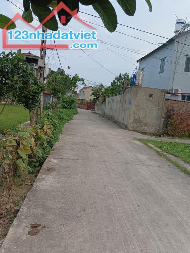 Bán - Đất -Bìa Làng - Xã Quang Tiến (Sóc Sơn)-54M2-2, 3Tỷ - Đường Thông Ô Tô - 3