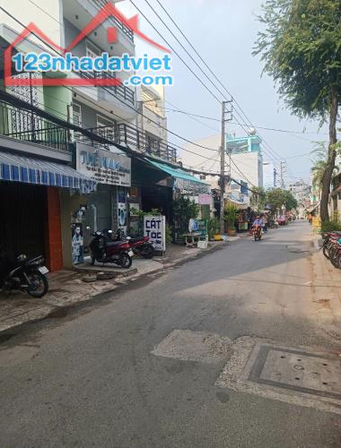 BÁN NHÀ CẤP 4 MT ĐƯỜNG SỐ 27 P6 GÒ VẤP-DT; 4,5M x 23M-VỊ TRÍ ĐẸP- 10,6TỶ