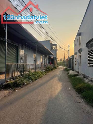 🌟 Dãy phòng lô góc Sông Trầu – Thu nhập sẵn có, chỉ 2,6 tỷ! - 2