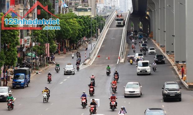 Bán nhà 4 tầng Trường Chinh, Đống Đa 36m, ngõ thông ba gác, kinh doanh bất chấp 10.6 tỷ