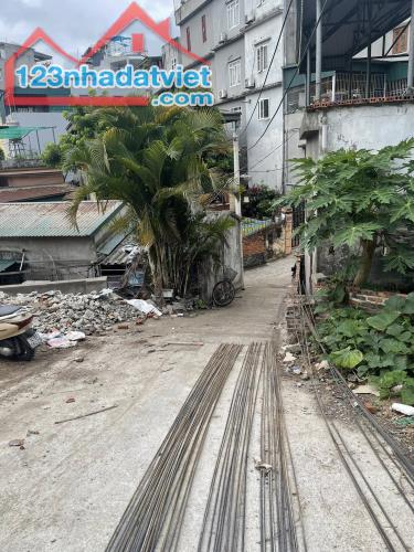 Bán Nhà 3 Tầng Ngõ 10 Cao Xanh,P.Cao Xanh. DT:50m2 Giá Rẻ !!! - 2