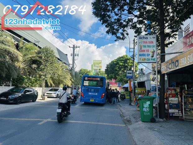 Bán nhà mặt phố 120m2, 13,5 tỷ tại Làng Tăng Phú, Tăng Nhơn Phú A, Q9, TP. - 1