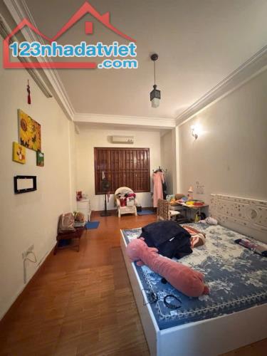 Bán nhà phố Trung Kính - Nhà dân xây tâm huyết còn rất mới - diện tích 60m2 - 3