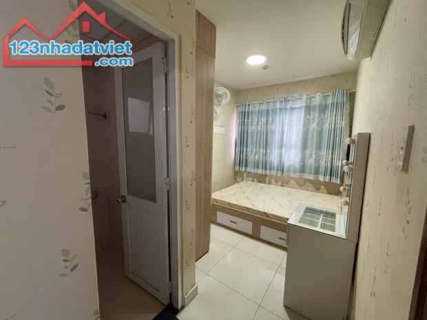 Cần cho thuê chung cư 8X Plus trường chinh 64m 2PN giá 7,5 triệu