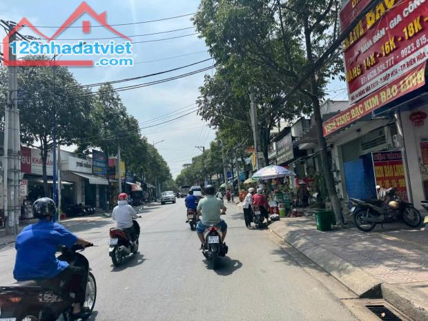 Giá ngộp bán gấp 12 tỷ. Nhà mặt tiền Đặng Văn Trơn- P. Hiệp Hoà. Ngang 12m. full thổ cư. - 1