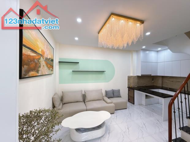 ⚡ BÁN NHÀ TRƯƠNG ĐỊNH - 37M² - 5 TẦNG - FULL NỘI THẤT CHÂU ÂU - GẦN Ô TÔ - CHỈ 5.9 TỶ!